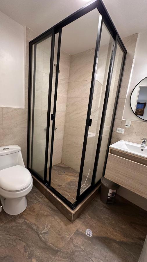 Bed and Breakfast Campus Residencias Кито Экстерьер фото