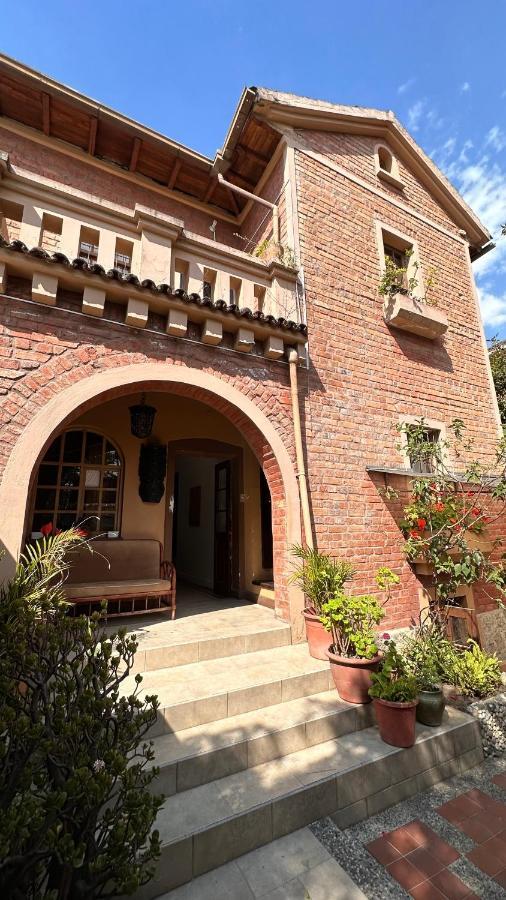 Bed and Breakfast Campus Residencias Кито Экстерьер фото